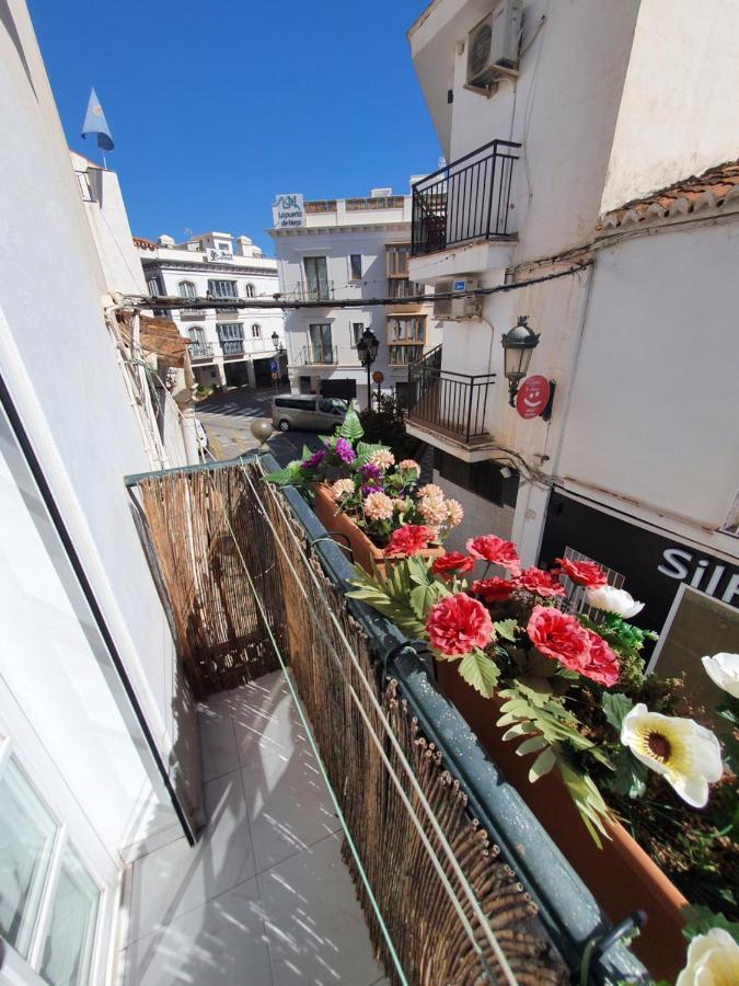 Apartamentos Eduardo Rico Nerja Kültér fotó